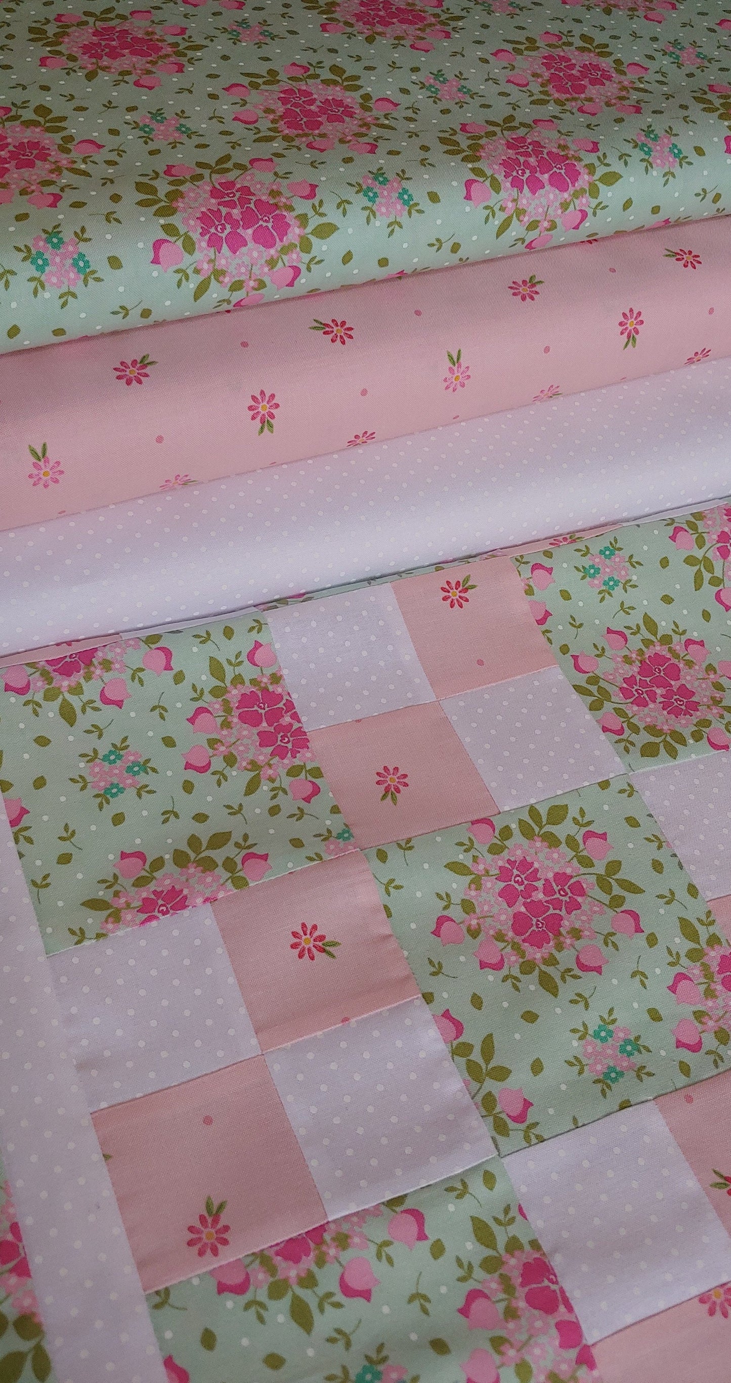 Baby Four Patch Quilt Pattern - PDF or Word Download - Shop Drawn Pattern with easy instructions - Crib Size Quilt Pattern