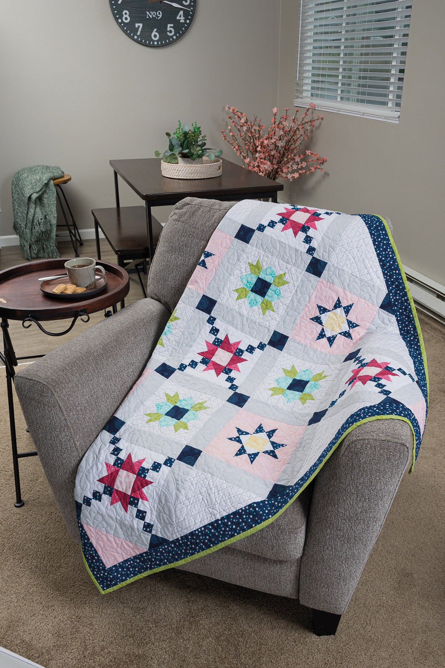 Barn Star Quilt Book Quilt Pattern Book Features 20 Starry Blocks and 7 Quilts by Shelley Cavanna