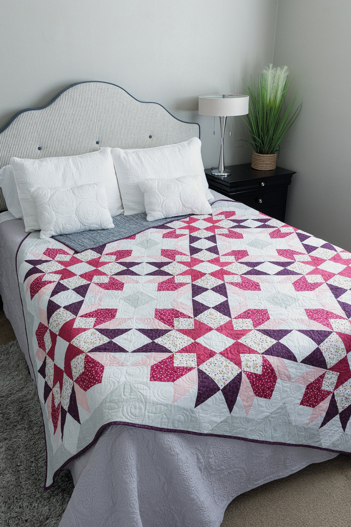Barn Star Quilt Book Quilt Pattern Book Features 20 Starry Blocks and 7 Quilts by Shelley Cavanna