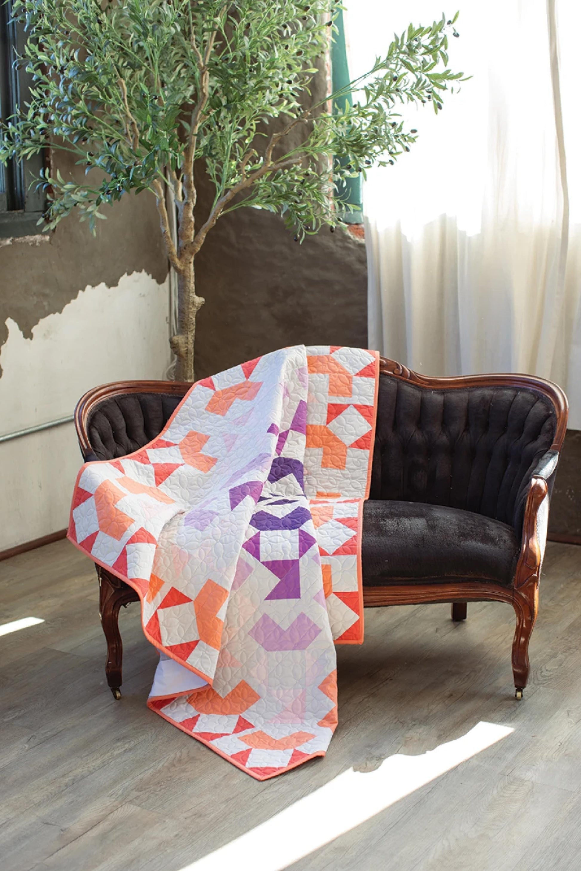 Quilt Pattern Book Quilts in Modern Color Ombre Palettes 14 Quilt Projects by Amber Elliot Modern Quilts Full Size Quilts and Small Projects